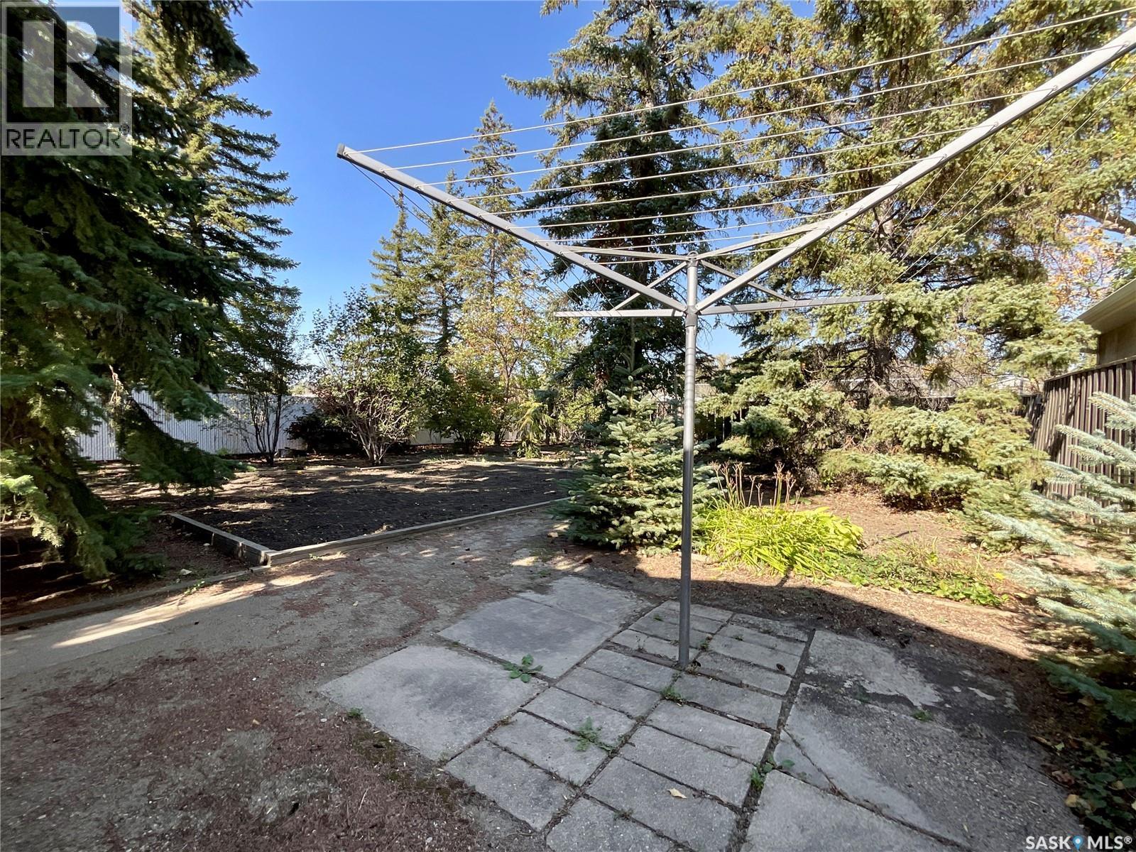 90 Hammond Road, Regina, Saskatchewan  S4R 3C6 - Photo 41 - SK019730