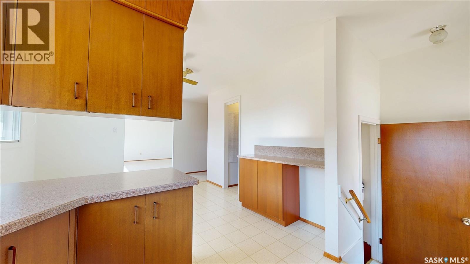 90 Hammond Road, Regina, Saskatchewan  S4R 3C6 - Photo 7 - SK019730