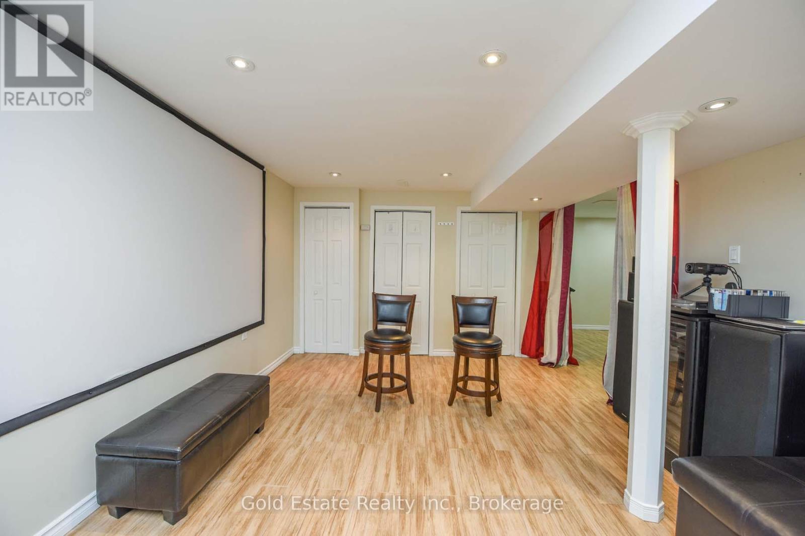 16 Langholm Court, Brampton, Ontario  L6Z 2Y1 - Photo 34 - W12299833