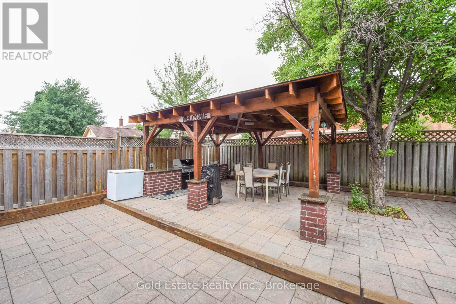 16 Langholm Court, Brampton, Ontario  L6Z 2Y1 - Photo 38 - W12299833
