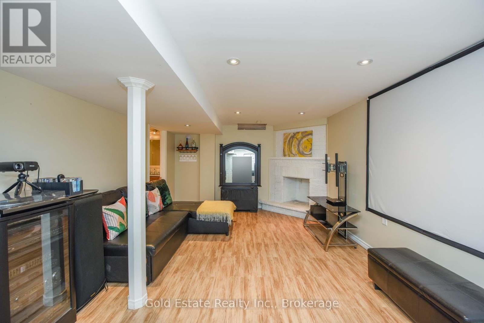 16 Langholm Court, Brampton, Ontario  L6Z 2Y1 - Photo 36 - W12299833