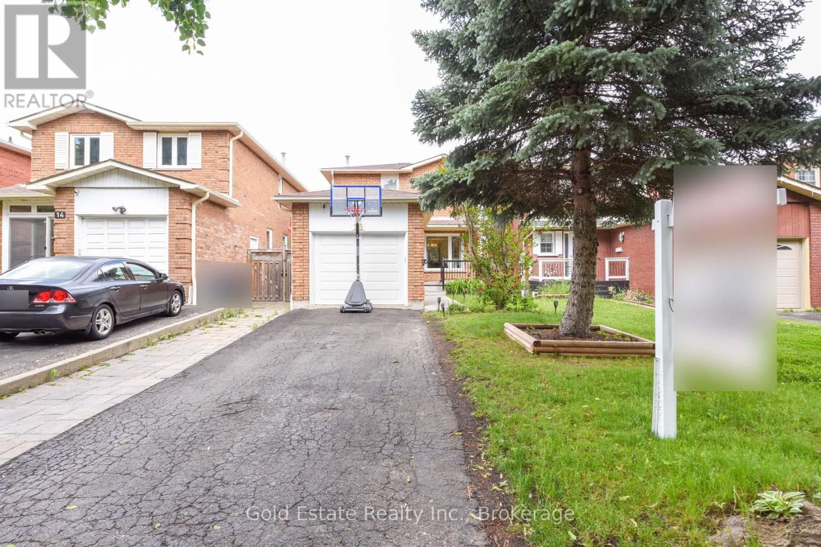 16 LANGHOLM COURT, Brampton, Ontario
