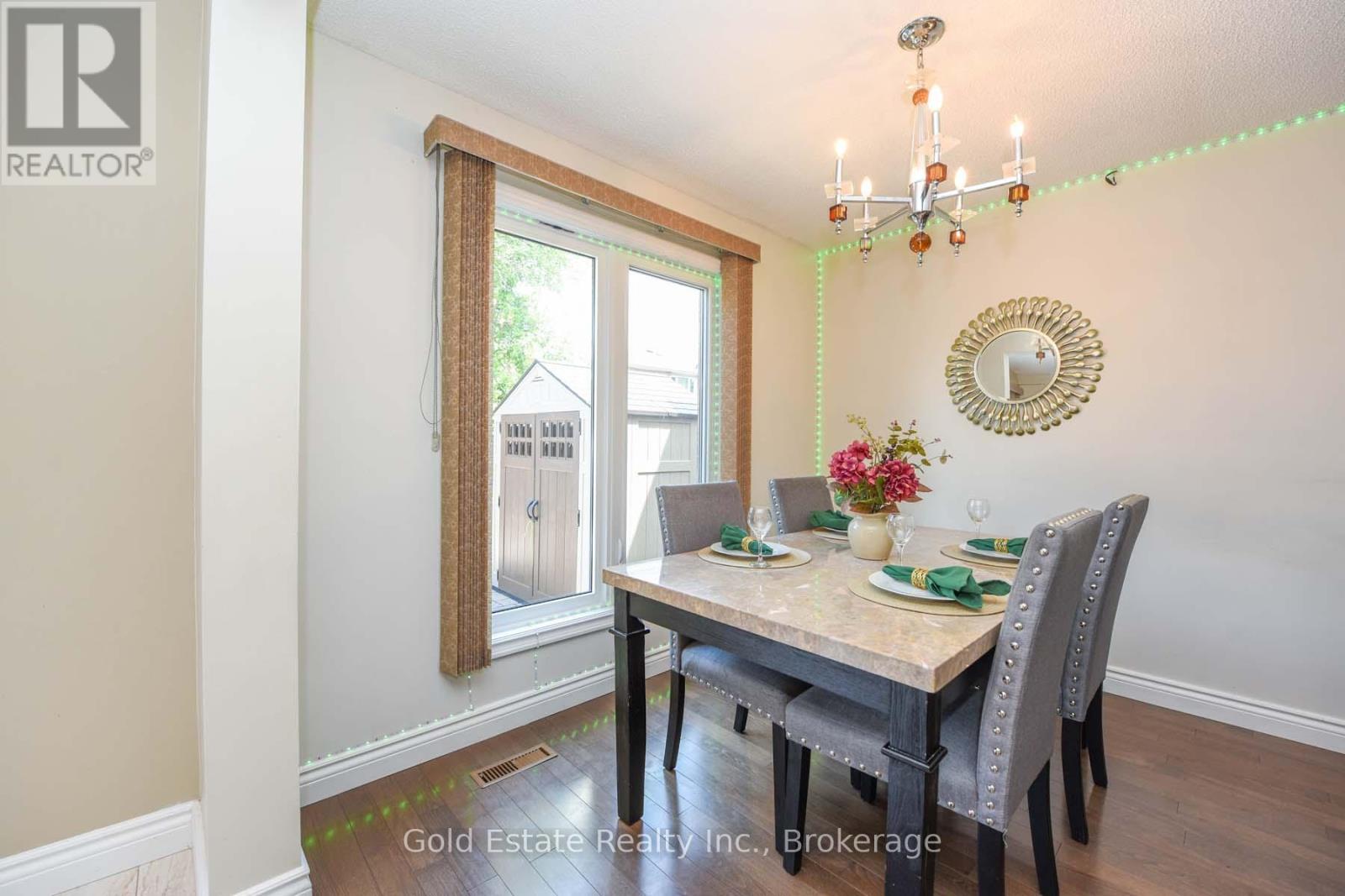 16 Langholm Court, Brampton, Ontario  L6Z 2Y1 - Photo 13 - W12299833
