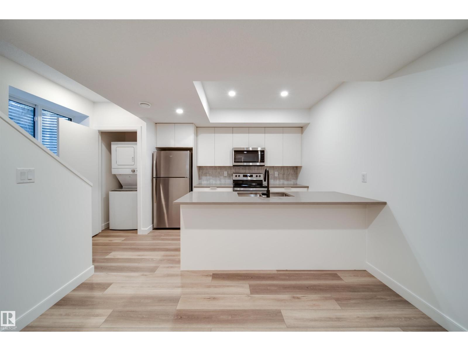 8522 80 Av Nw, Edmonton, Alberta  T6C 0W3 - Photo 7 - E4460187