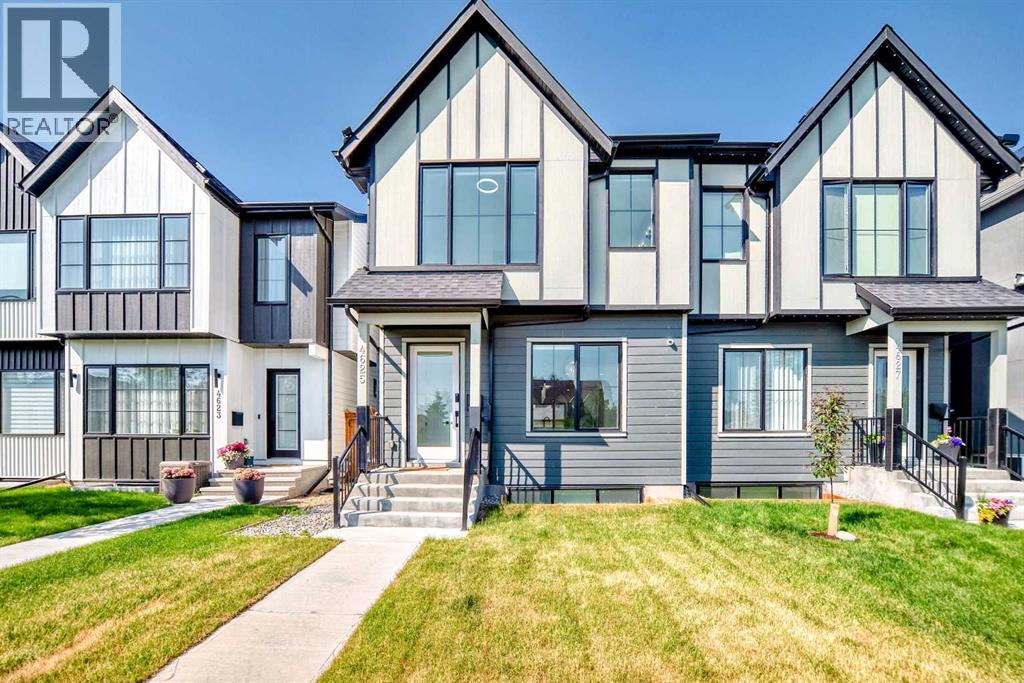 4625 72 Street Nw, Calgary, Alberta  T3B 2L3 - Photo 1 - A2256416