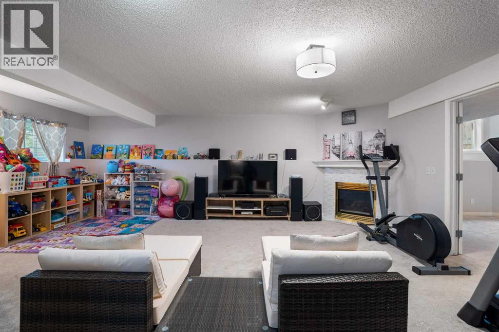 358 Hawkstone Drive Nw, Calgary, Alberta  T3G 3T7 - Photo 22 - A2256468