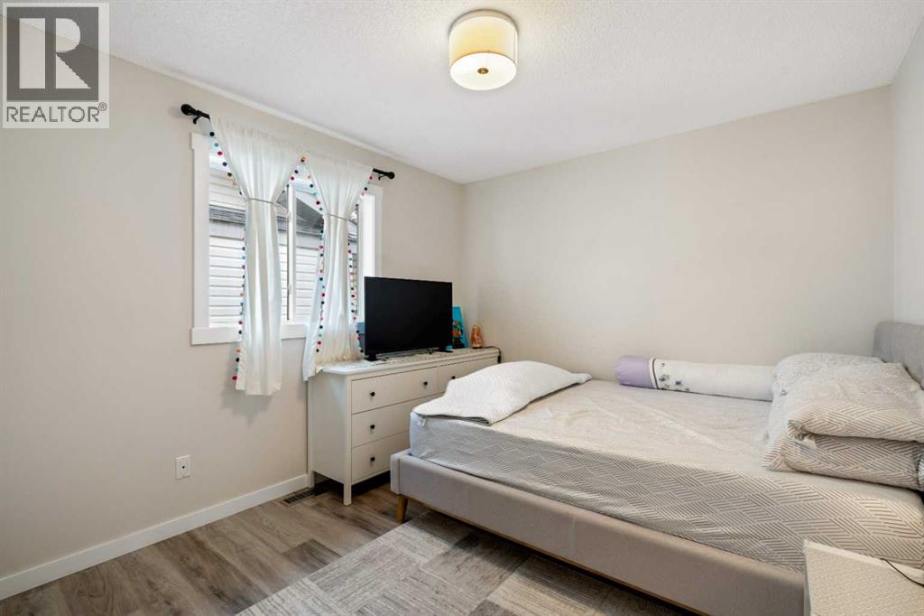 358 Hawkstone Drive Nw, Calgary, Alberta  T3G 3T7 - Photo 13 - A2256468