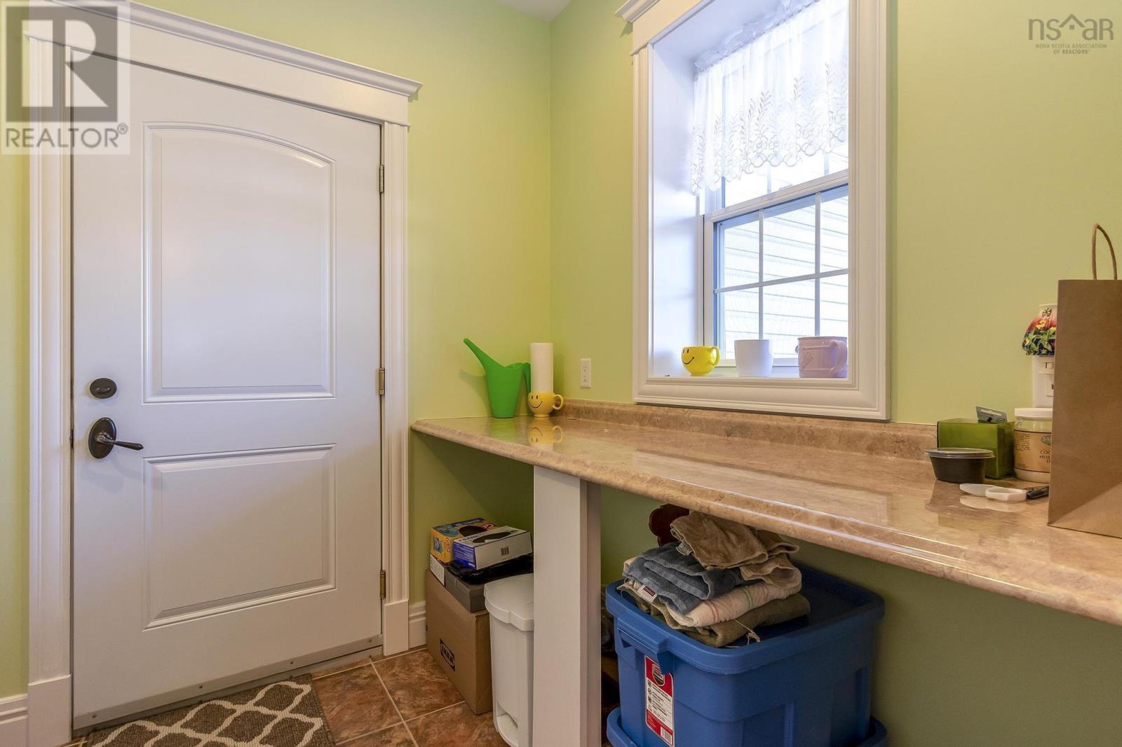 103 Oakwood Drive, Truro Heights, Nova Scotia  B6L 1N3 - Photo 10 - 202524735