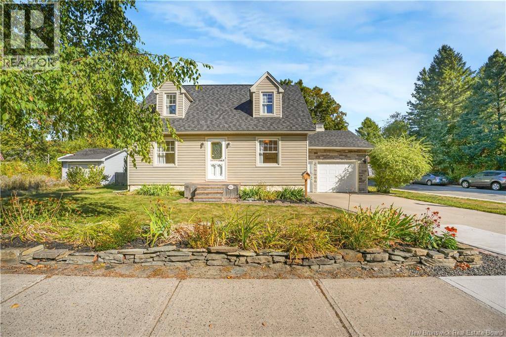 171 Sunset Drive, Fredericton, New Brunswick  E3A 1A2 - Photo 1 - NB127690