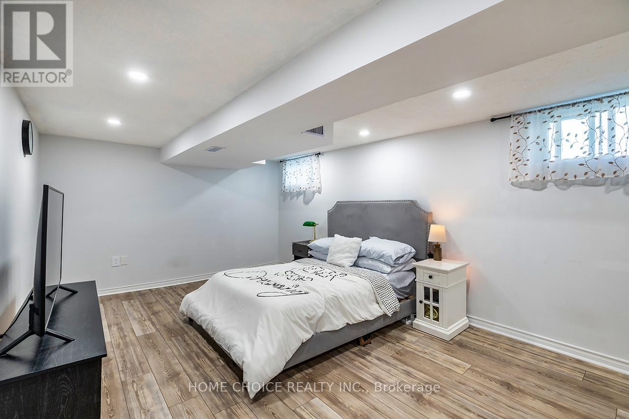 1014 Centre Street N, Whitby, Ontario  L1N 4V3 - Photo 24 - E12436219
