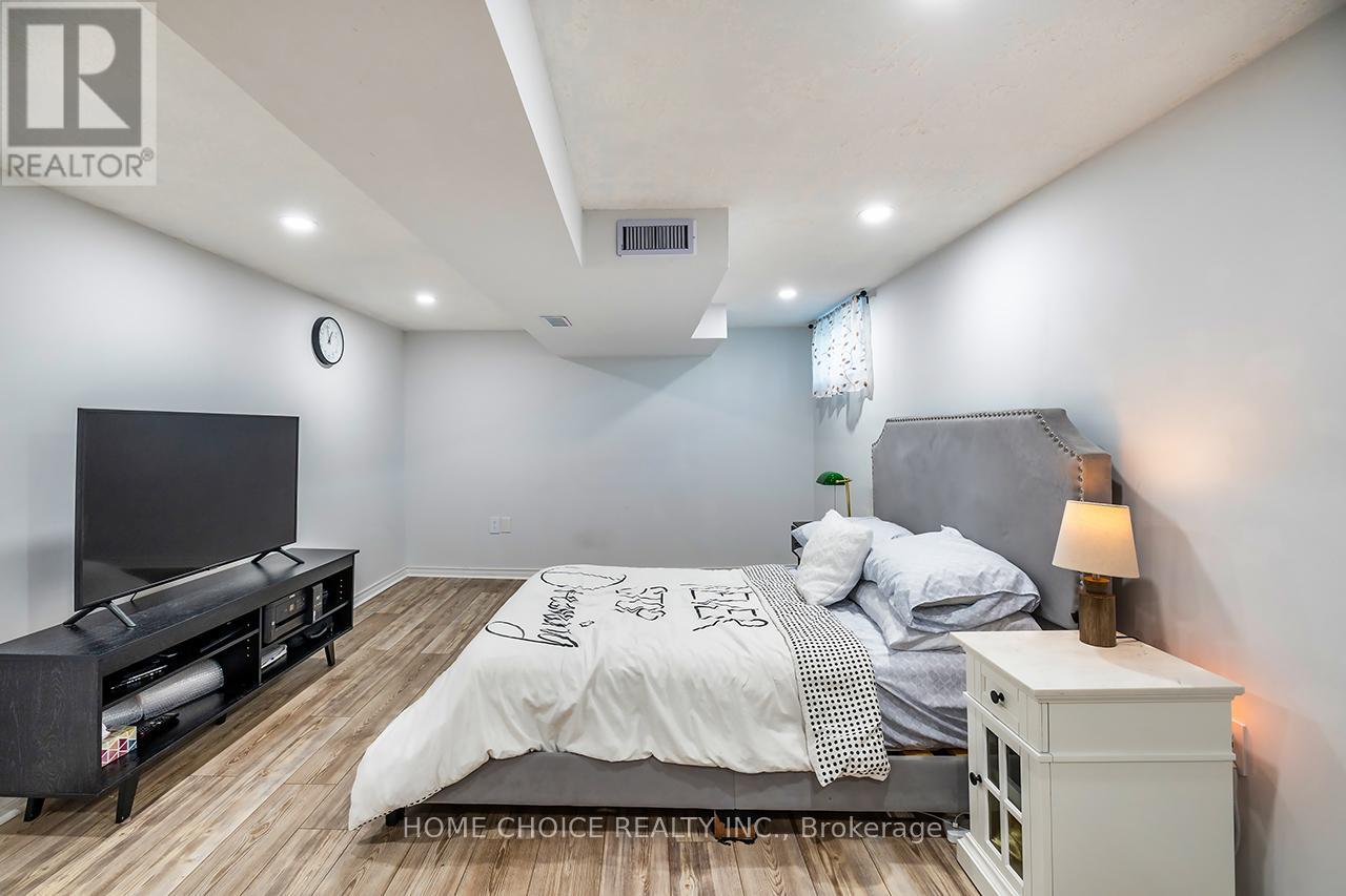 1014 Centre Street N, Whitby, Ontario  L1N 4V3 - Photo 25 - E12436219