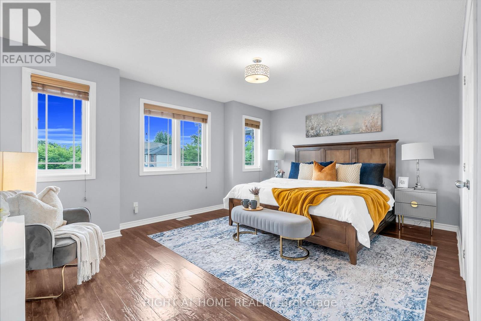 25 Stoneglen Way, Hamilton, Ontario  L0R 1W0 - Photo 11 - X12436630