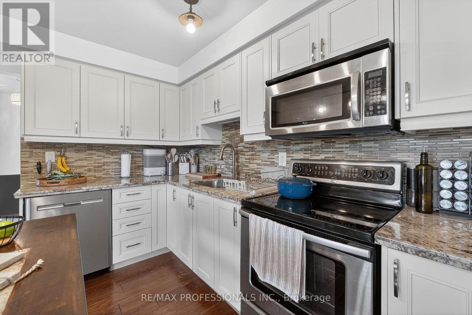 19 Salina Place, Hamilton, Ontario  L8G 4L4 - Photo 21 - X12436648