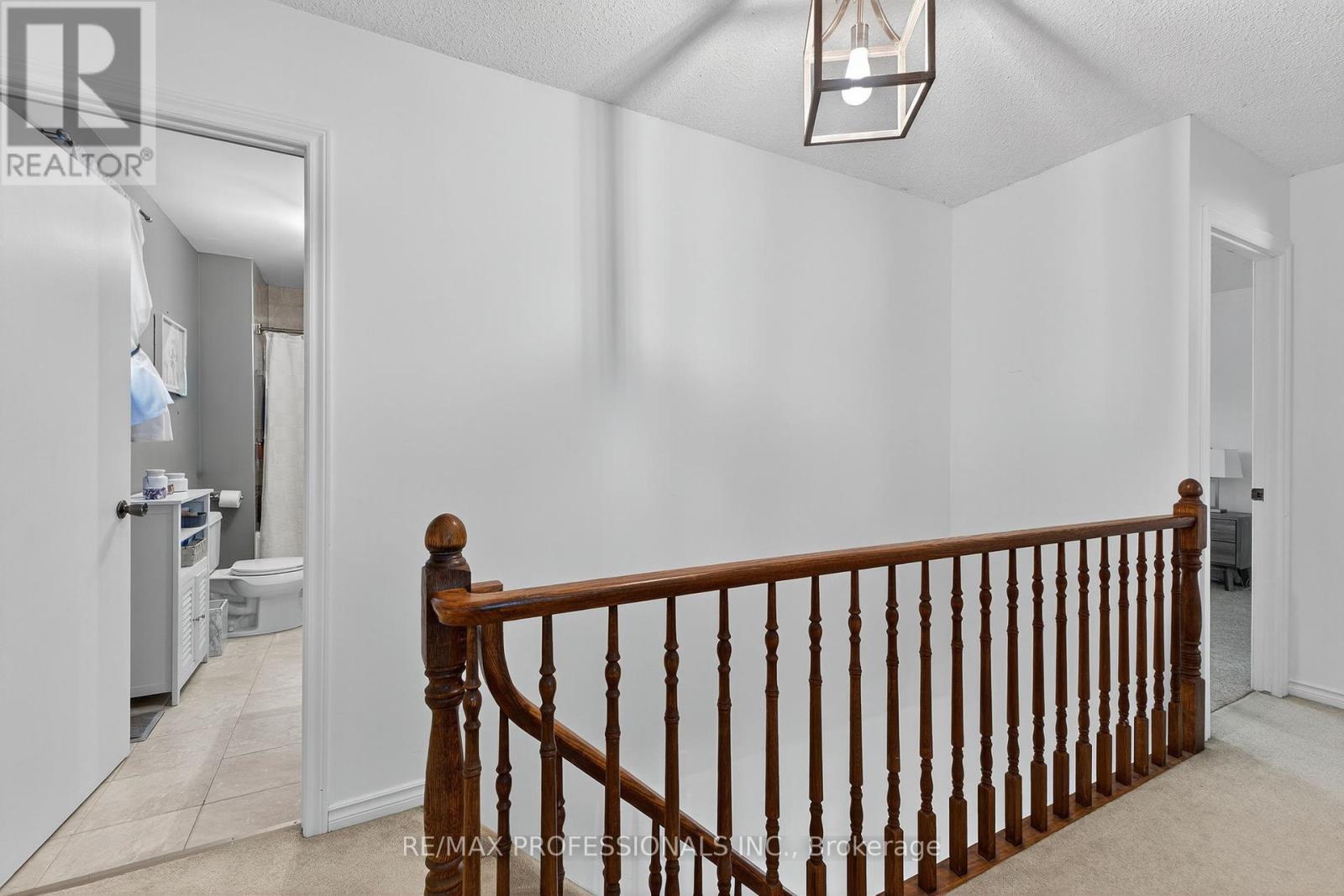 19 Salina Place, Hamilton, Ontario  L8G 4L4 - Photo 23 - X12436648