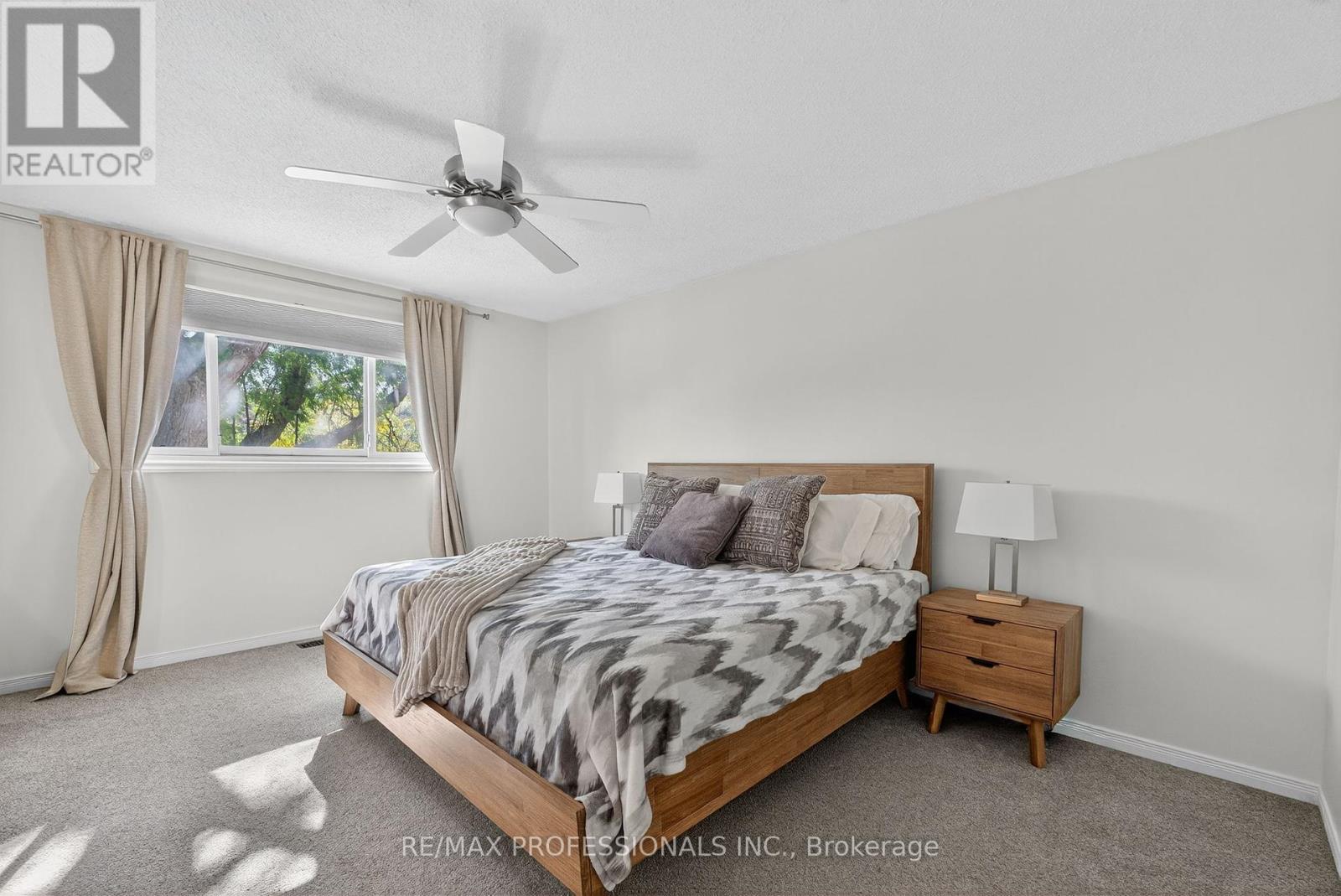 19 Salina Place, Hamilton, Ontario  L8G 4L4 - Photo 24 - X12436648