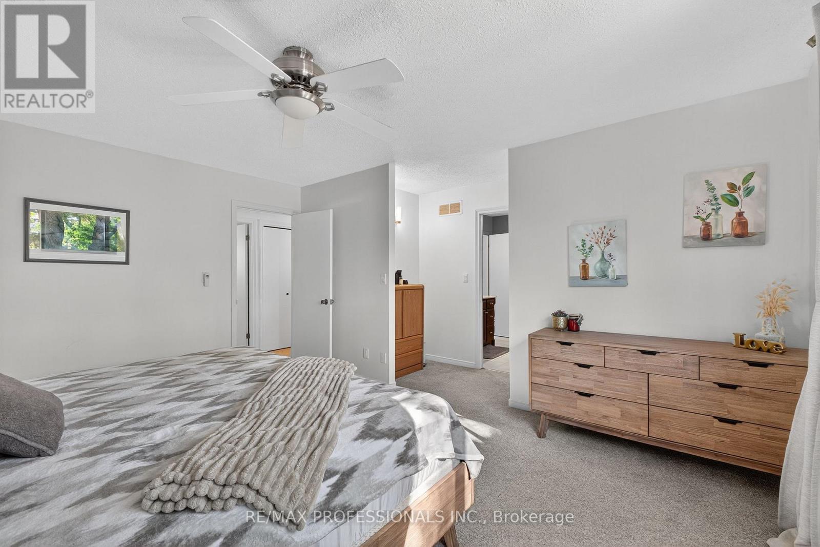 19 Salina Place, Hamilton, Ontario  L8G 4L4 - Photo 26 - X12436648