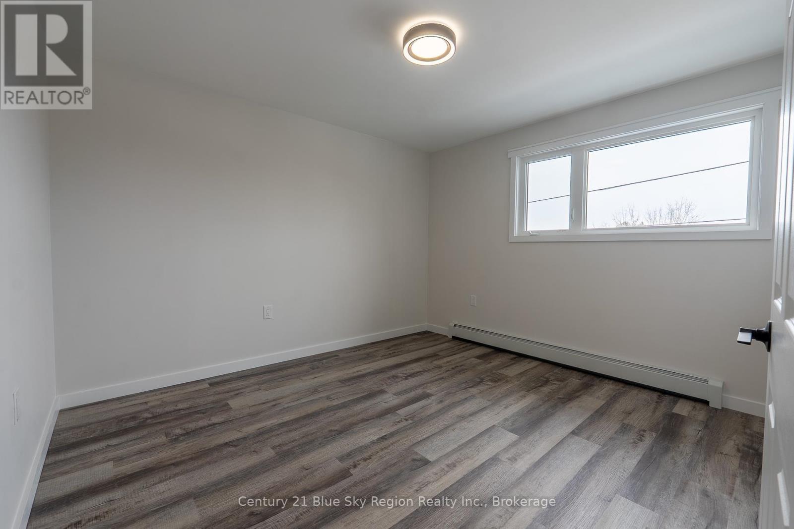 16 Birch Street, Powassan, Ontario  P0H 1Z0 - Photo 15 - X12437076