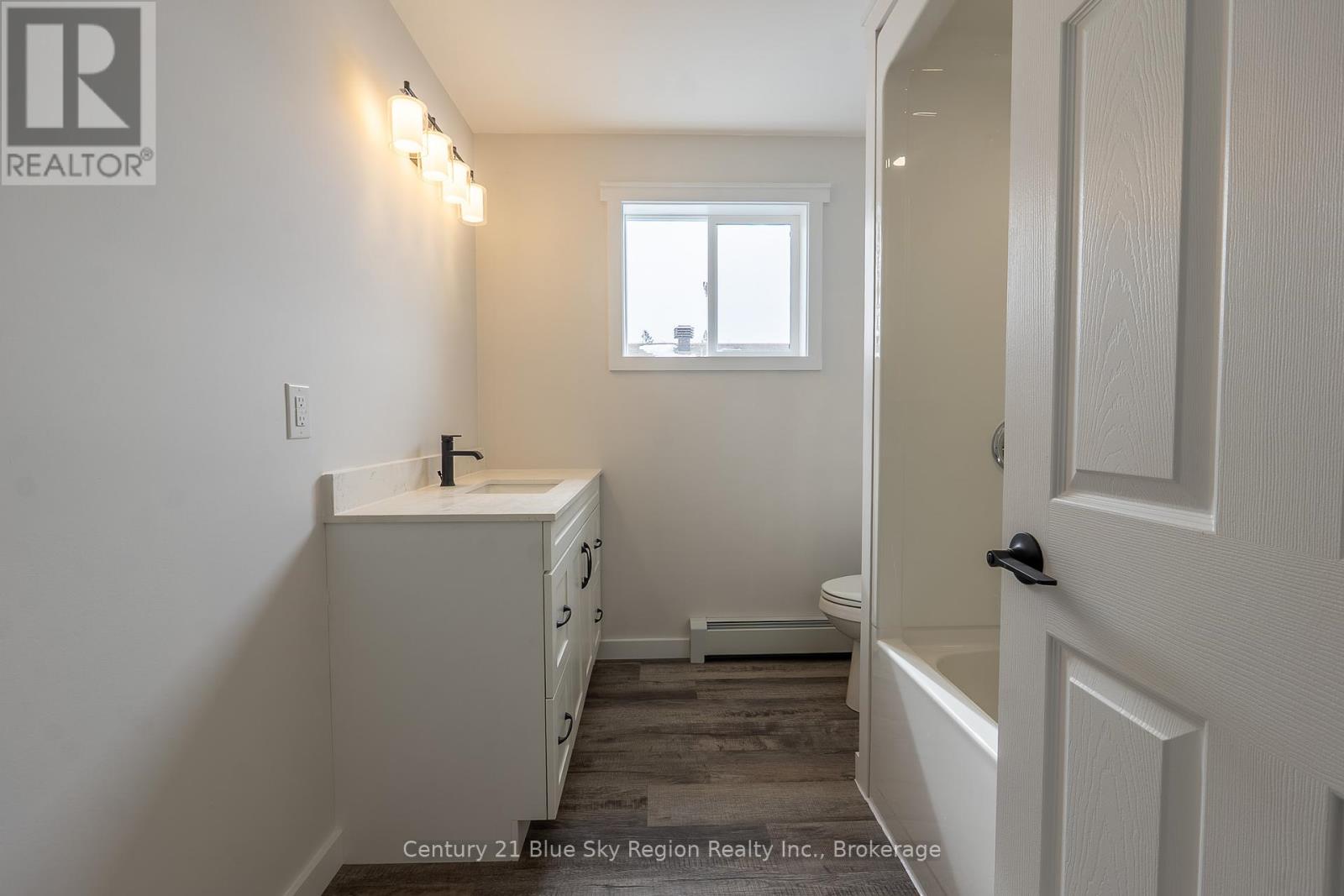 16 Birch Street, Powassan, Ontario  P0H 1Z0 - Photo 18 - X12437076