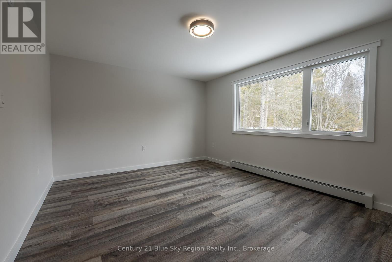 16 Birch Street, Powassan, Ontario  P0H 1Z0 - Photo 20 - X12437076