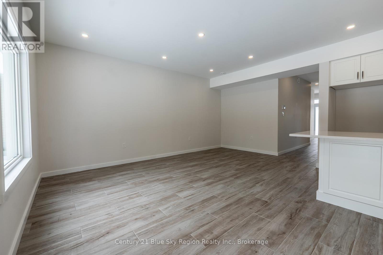 16 Birch Street, Powassan, Ontario  P0H 1Z0 - Photo 28 - X12437076