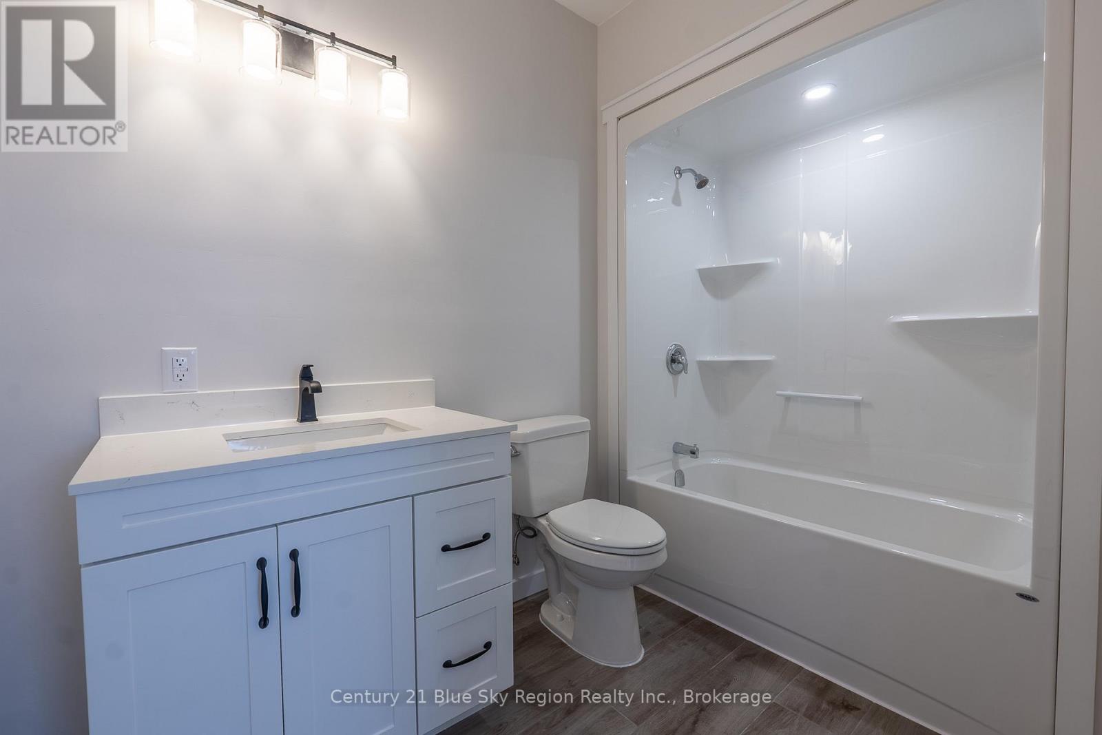 16 Birch Street, Powassan, Ontario  P0H 1Z0 - Photo 30 - X12437076