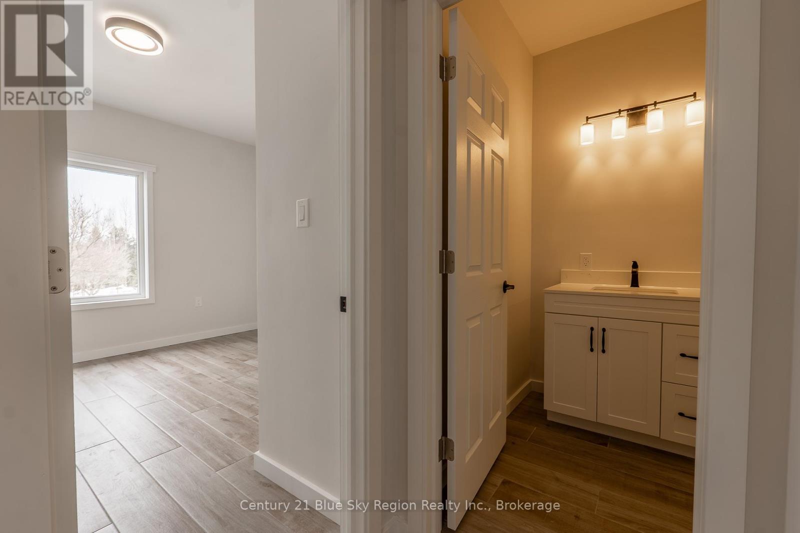 16 Birch Street, Powassan, Ontario  P0H 1Z0 - Photo 33 - X12437076
