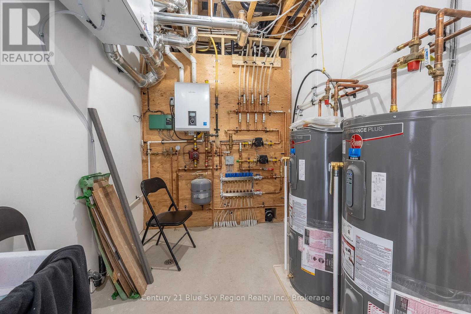 16 Birch Street, Powassan, Ontario  P0H 1Z0 - Photo 35 - X12437076
