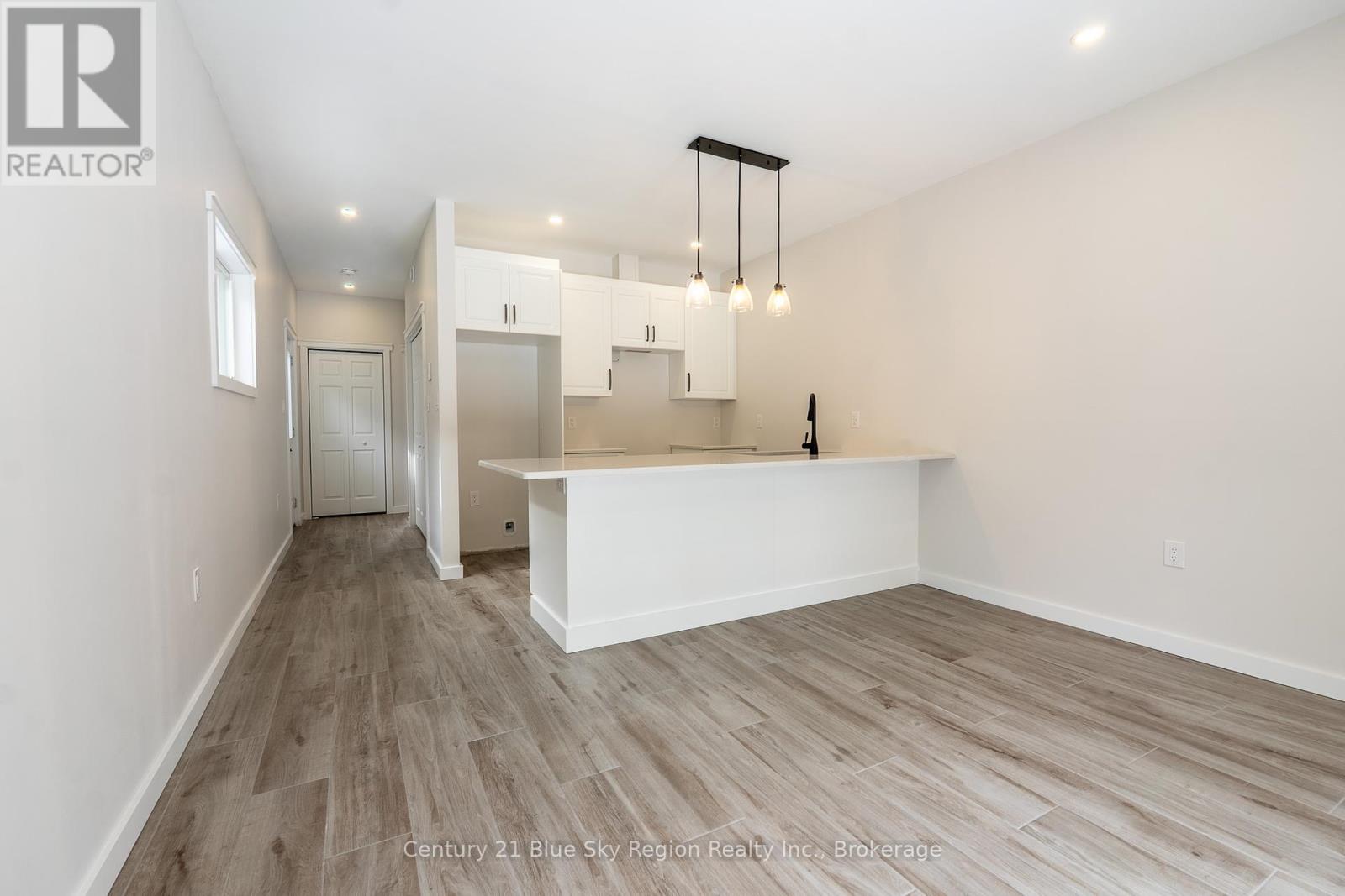 16 Birch Street, Powassan, Ontario  P0H 1Z0 - Photo 9 - X12437076