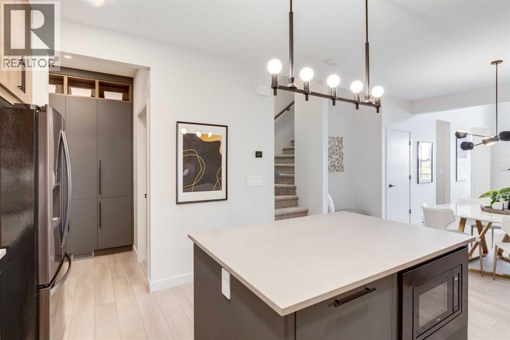 59 Heirloom Boulevard Se, Calgary, Alberta  T3S 0G9 - Photo 4 - A2256568