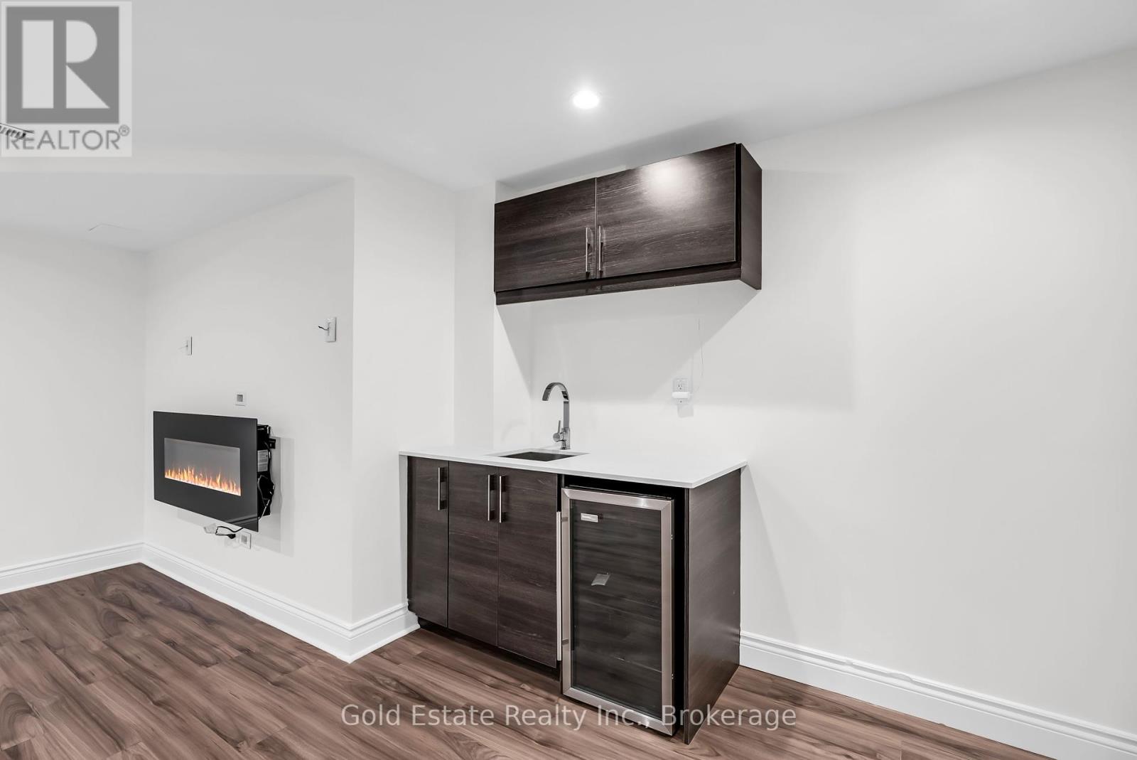 2259 Meadowland Drive N, Oakville, Ontario  L6H 6H3 - Photo 43 - W12411153