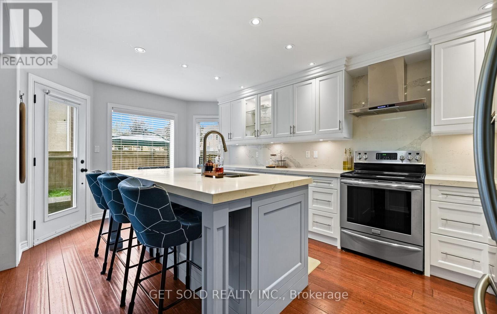 47 Trailview Lane, Caledon, Ontario  L7E 2W1 - Photo 10 - W12426698