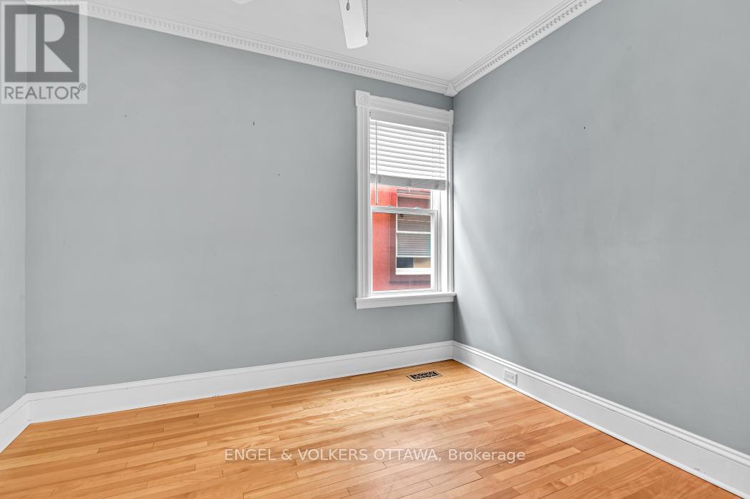 104 King Edward Avenue, Ottawa, Ontario  K1N 7K8 - Photo 6 - X12406986