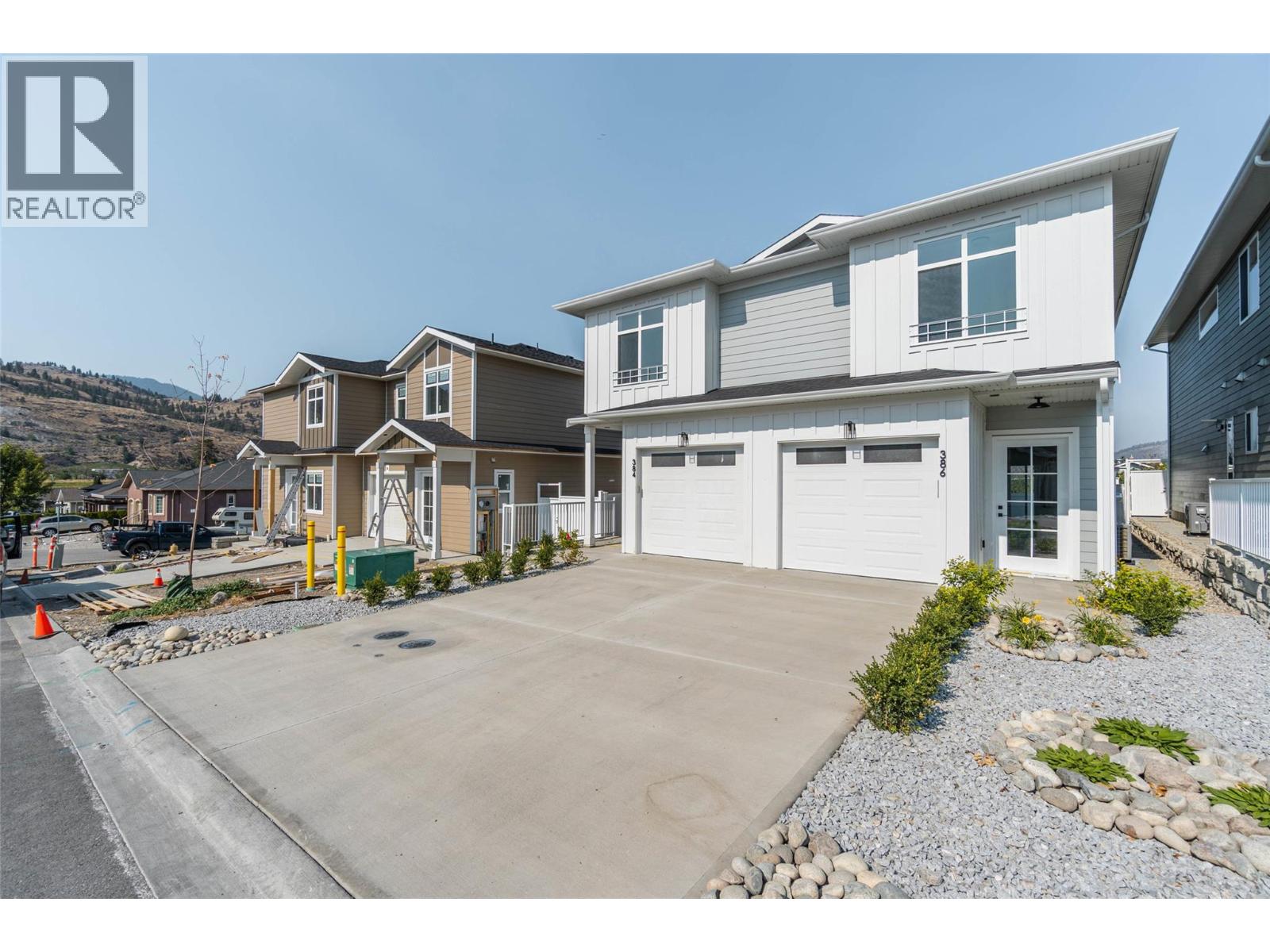 384 Chardonnay Avenue, Oliver, British Columbia  V0H 1T4 - Photo 2 - 10364445