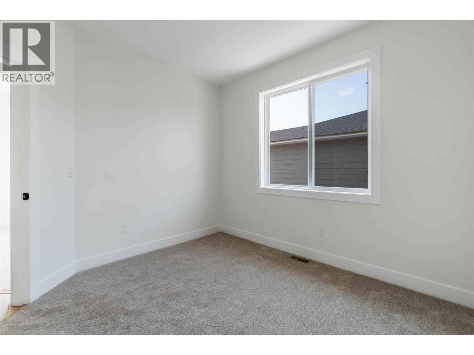 384 Chardonnay Avenue, Oliver, British Columbia  V0H 1T4 - Photo 31 - 10364445