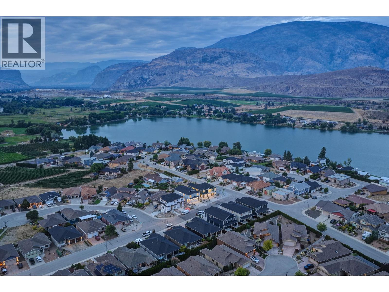 384 Chardonnay Avenue, Oliver, British Columbia  V0H 1T4 - Photo 44 - 10364445
