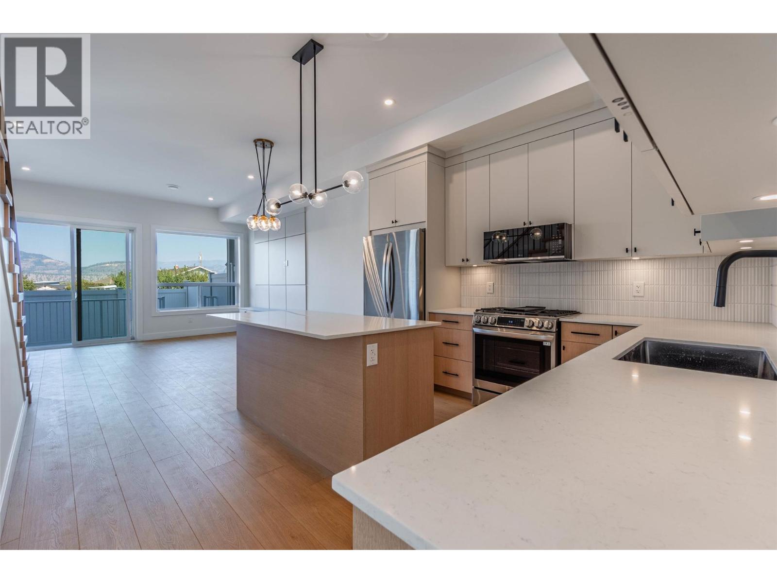 384 Chardonnay Avenue, Oliver, British Columbia  V0H 1T4 - Photo 8 - 10364445