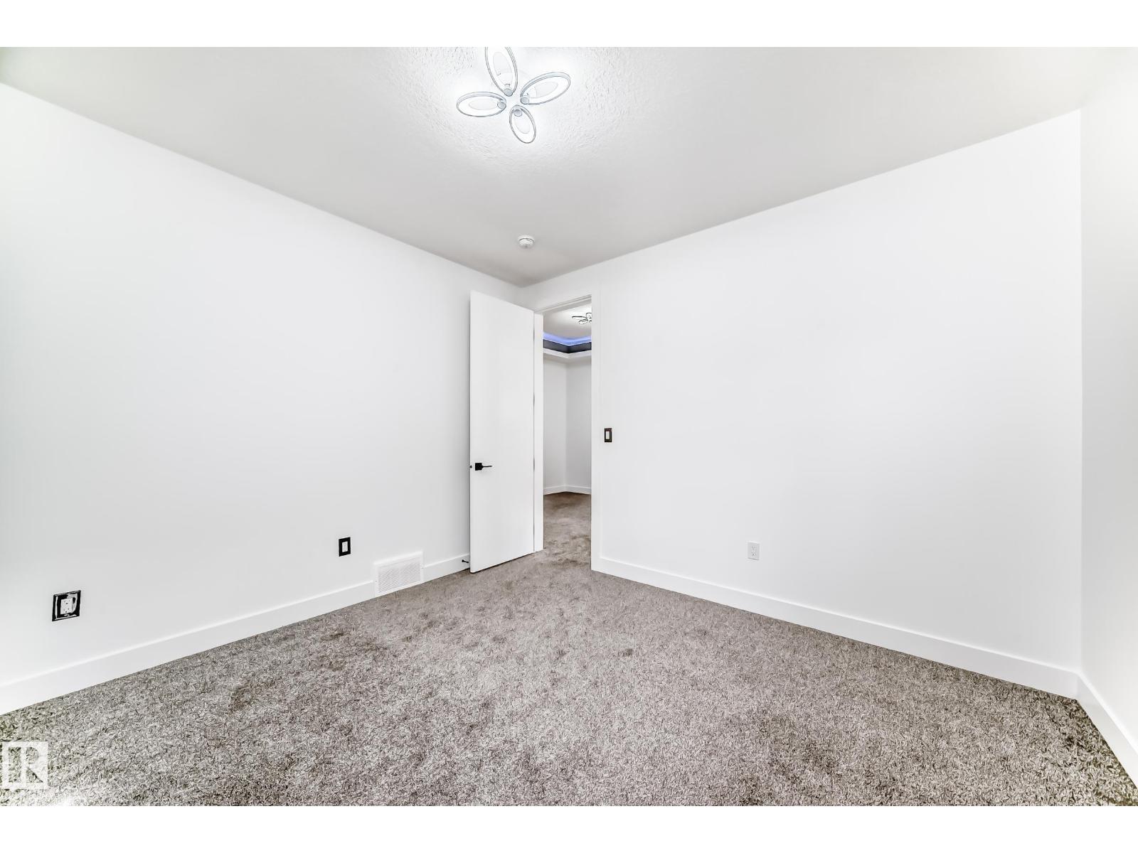 15415 20 St Nw Nw, Edmonton, Alberta  T5Y 4H8 - Photo 33 - E4460188