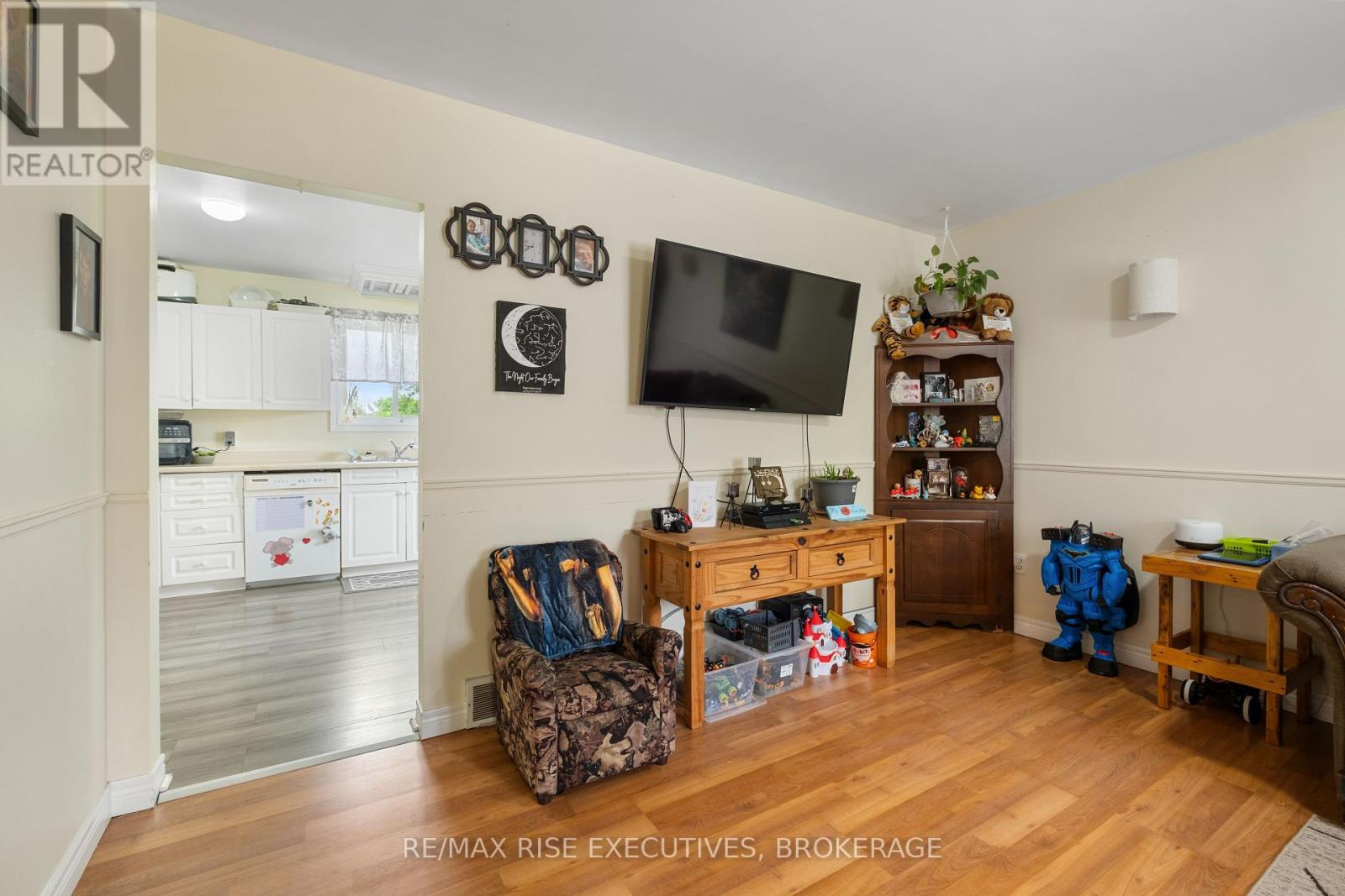 353 Charles Street, Gananoque, Ontario  K7G 1V6 - Photo 14 - X12437033