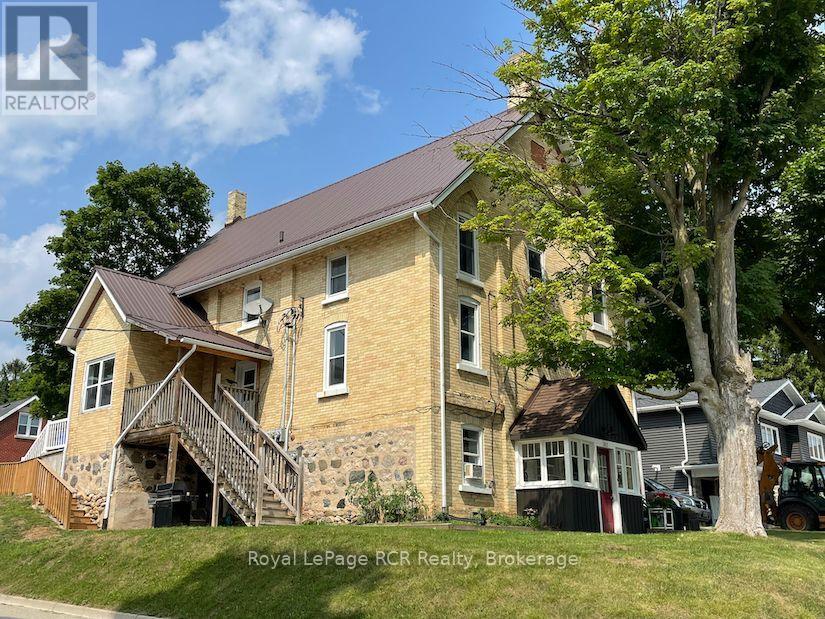 182 12TH STREET, Hanover, Ontario