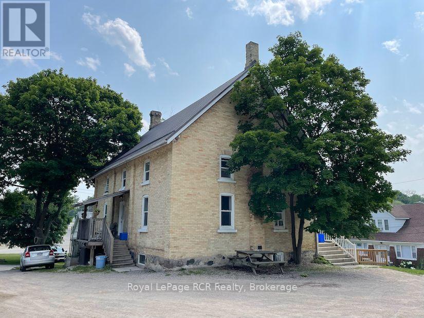 182 12th Street, Hanover, Ontario  N4N 1T8 - Photo 4 - X12436997