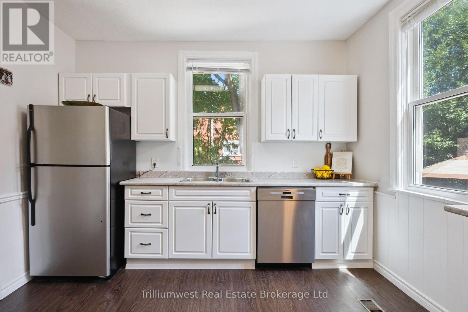10 James Street W, Guelph, Ontario  N1G 1E2 - Photo 21 - X12437068