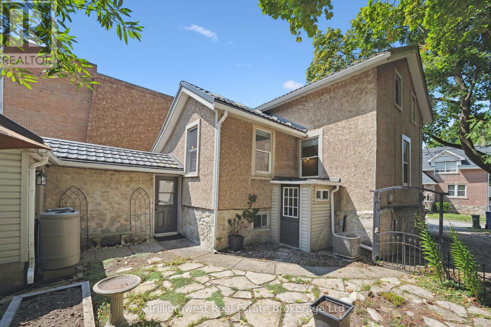 10 James Street W, Guelph, Ontario  N1G 1E2 - Photo 39 - X12437068