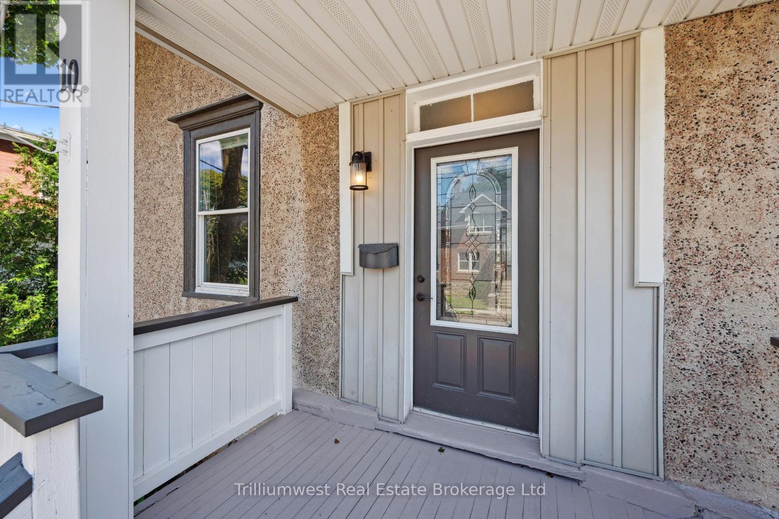 10 James Street W, Guelph, Ontario  N1G 1E2 - Photo 4 - X12437068