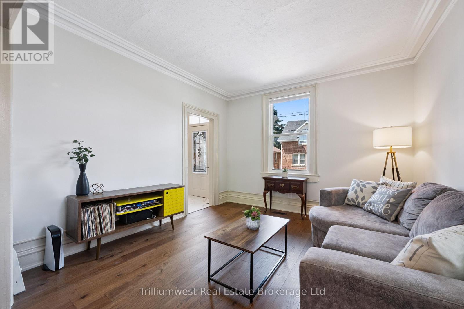 10 James Street W, Guelph, Ontario  N1G 1E2 - Photo 9 - X12437068