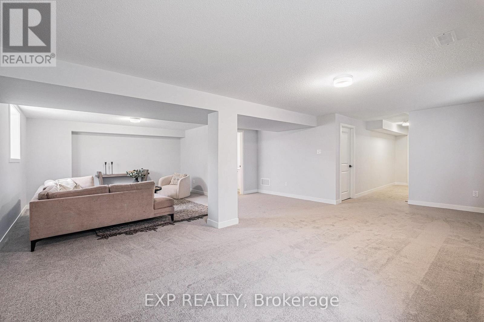 316 Cornflower Row, Ottawa, Ontario  K0A 2Z0 - Photo 12 - X12437027