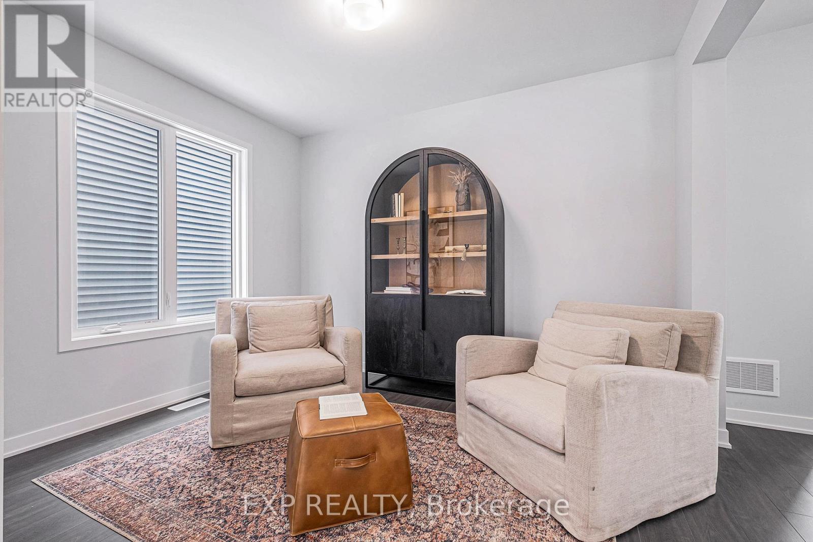 316 Cornflower Row, Ottawa, Ontario  K0A 2Z0 - Photo 2 - X12437027