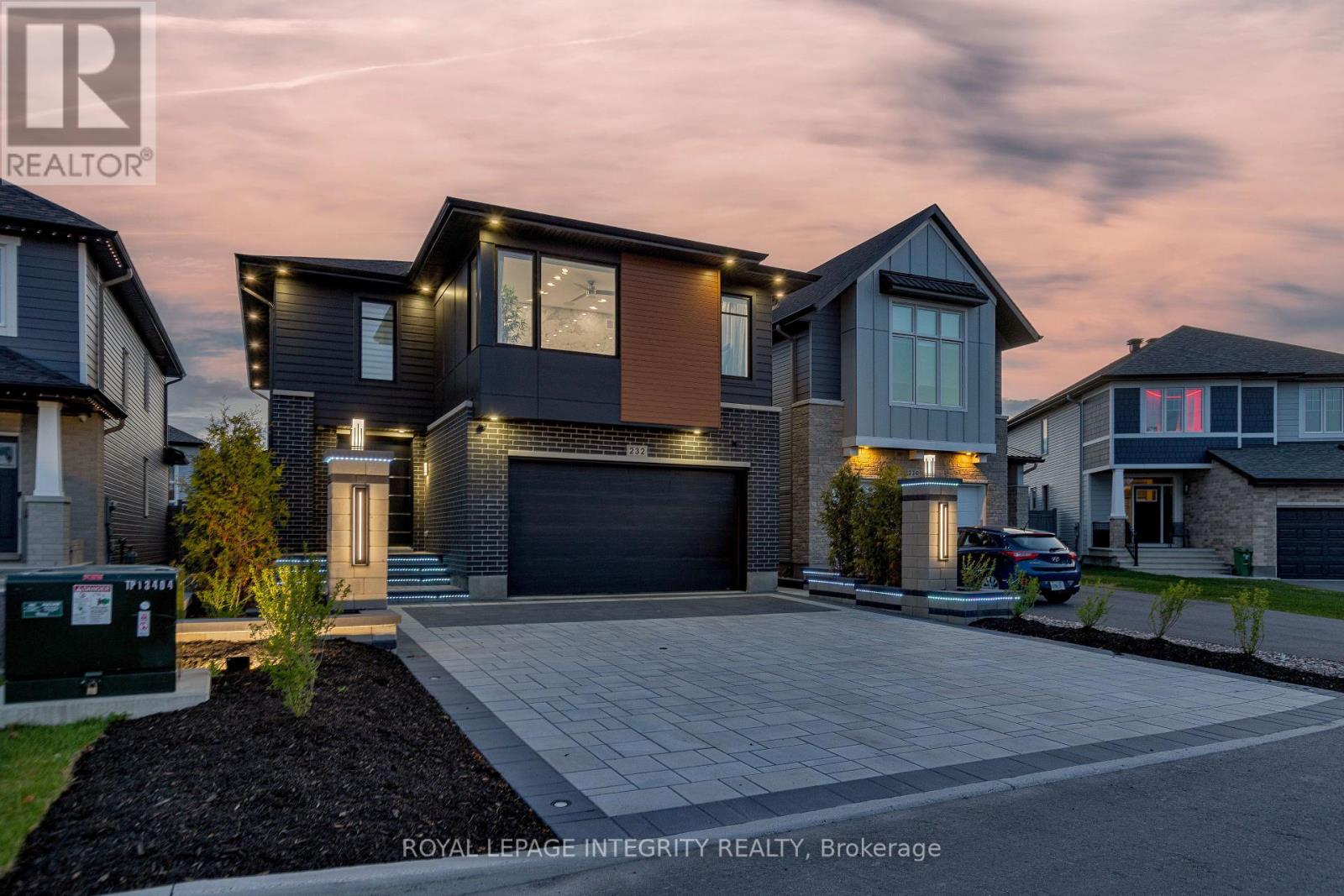 232 Condado Crescent, Ottawa, Ontario  K2V 0P3 - Photo 2 - X12437078