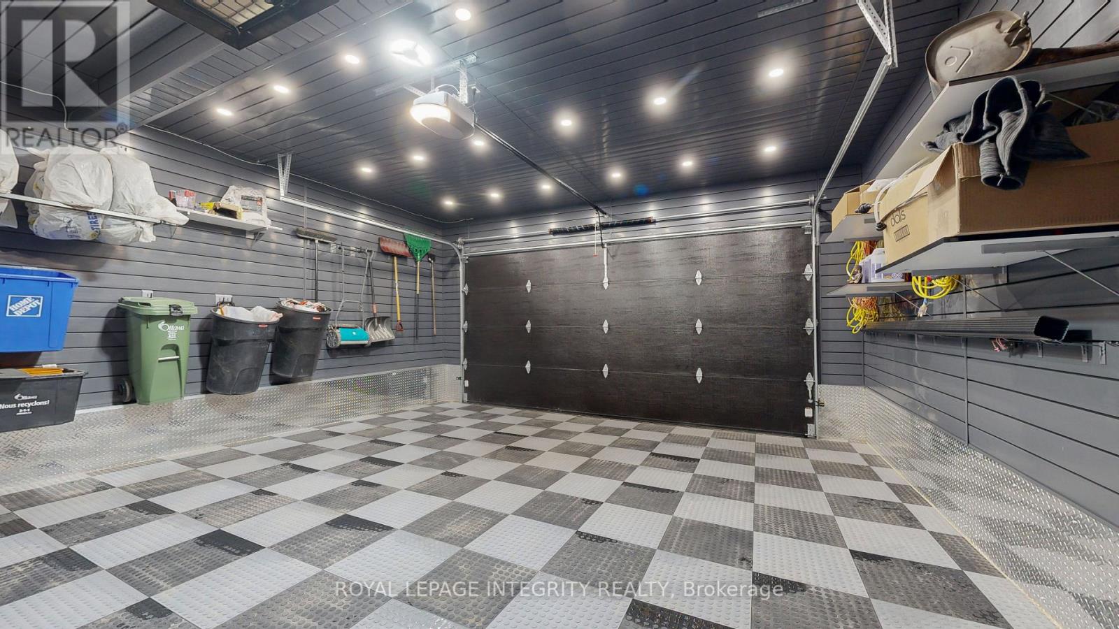 232 Condado Crescent, Ottawa, Ontario  K2V 0P3 - Photo 3 - X12437078