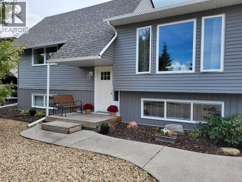 9313 71 Avenue, Grande Prairie, Alberta  T8V 6E2 - Photo 1 - A2259341