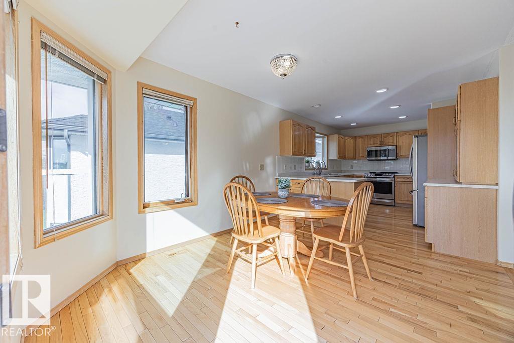 547 Twin Brooks Ba Nw, Edmonton, Alberta  T6J 6X3 - Photo 24 - E4460190